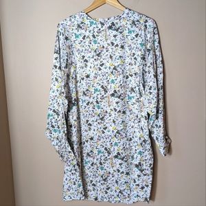 Carin Wester Floral long sleeved Dress size 38/medium